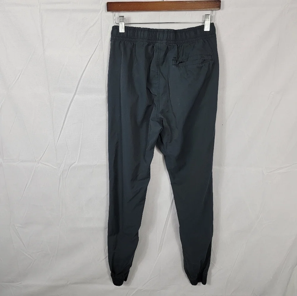 Nike Boy's Small  Jogger Pants
